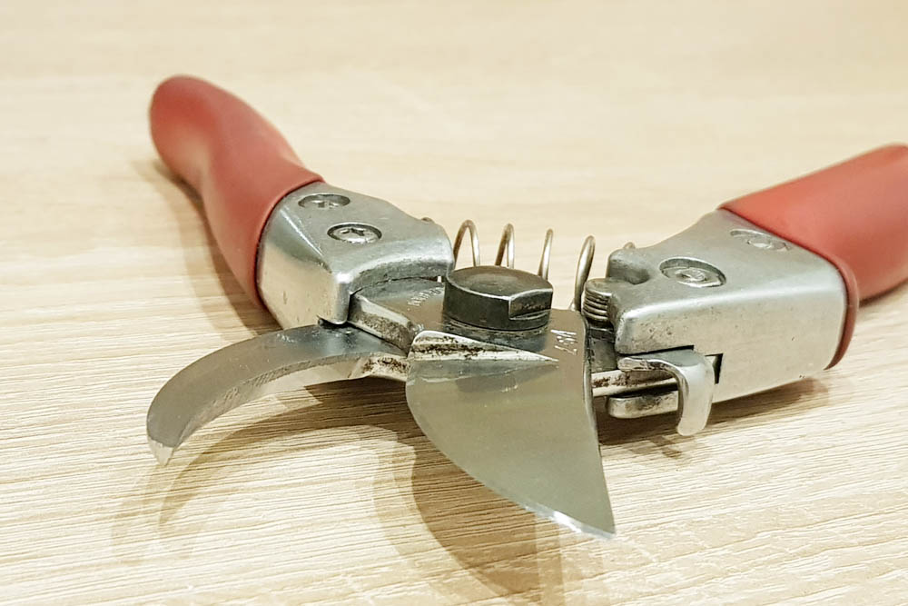 Как заточить кухонный нож - простой и безопасный домашний способ