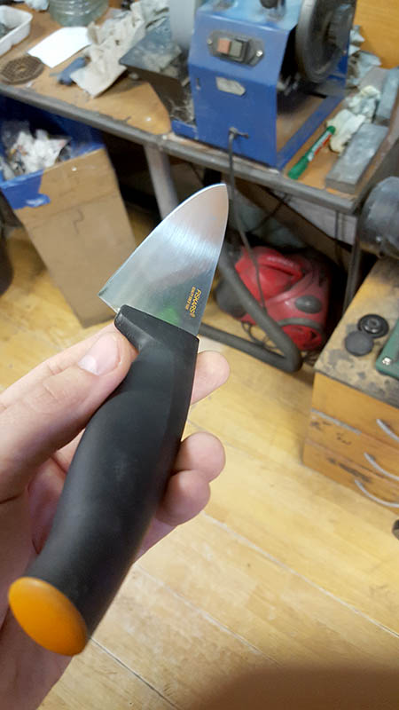 заточить нож в мастерской